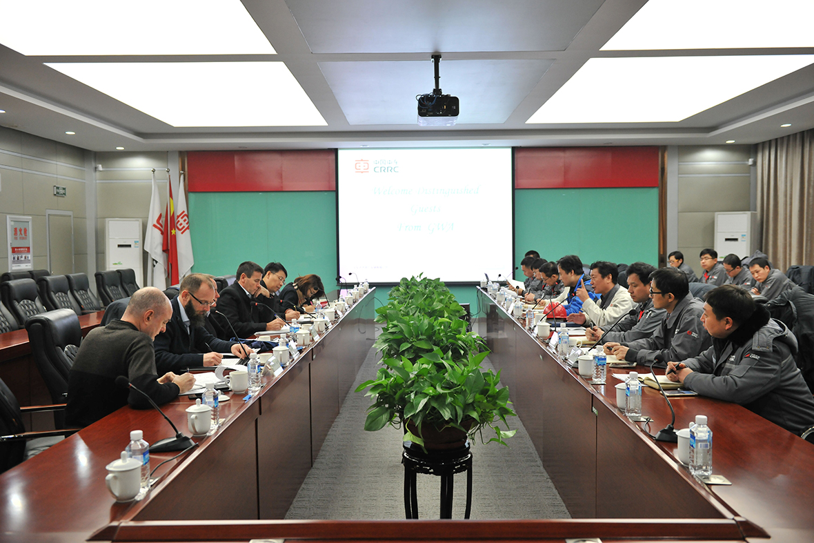 2017年11月27日，澳大利亞GWA公司首席運營官尹恩、鐵路車輛經理戴維德、技術工程師保羅在中車國際公司領導的陪同下，對齊齊哈爾公司進行參觀訪問。