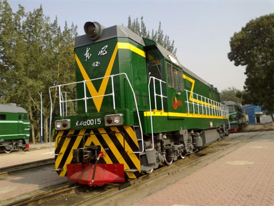 東風12型調車內燃機車