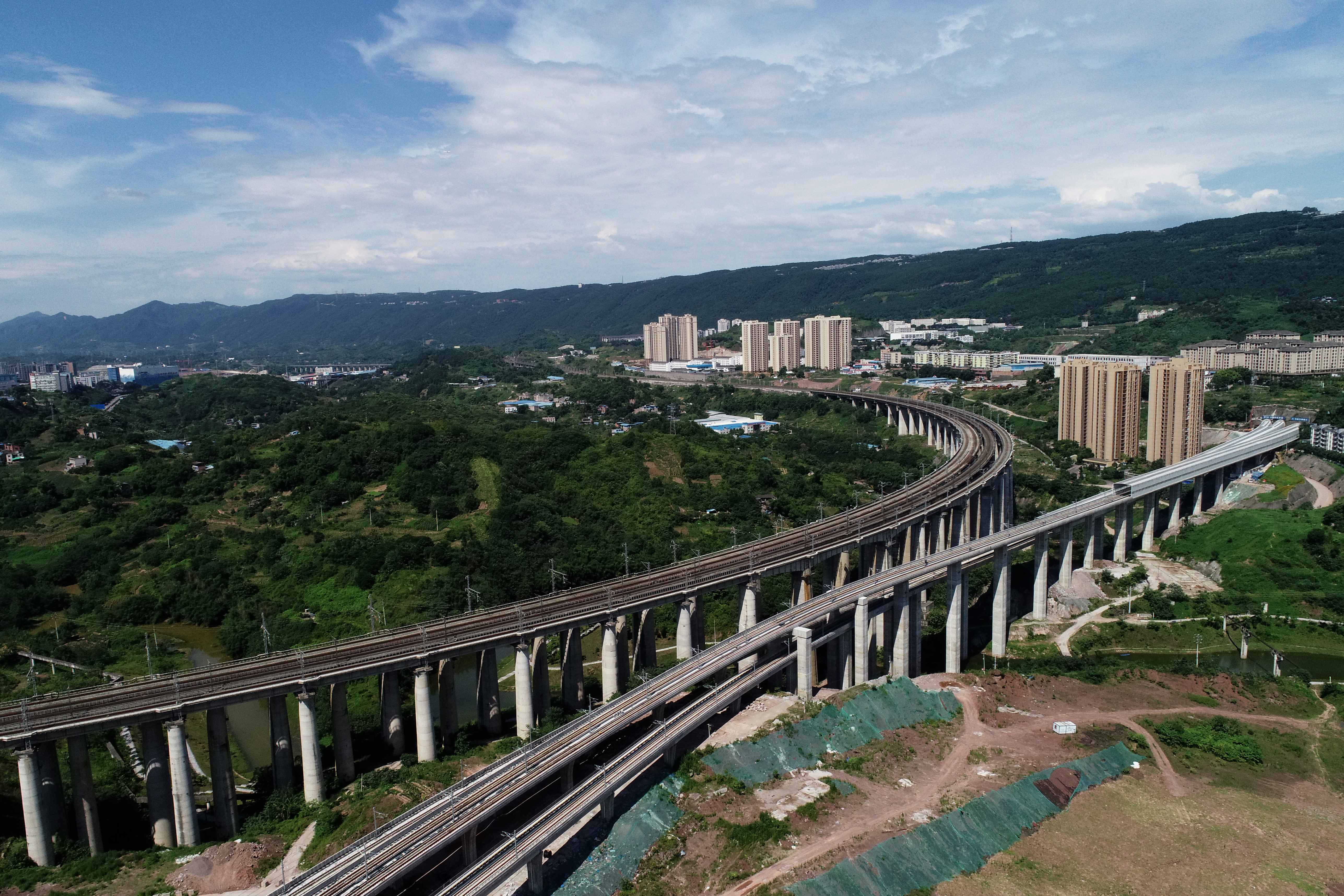 重慶軌道交通四號線高架橋俯瞰