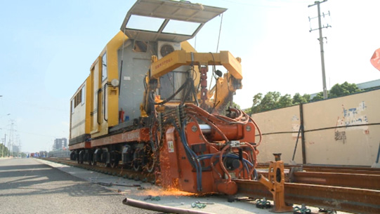 槽型鋼軌閃光接觸焊機組