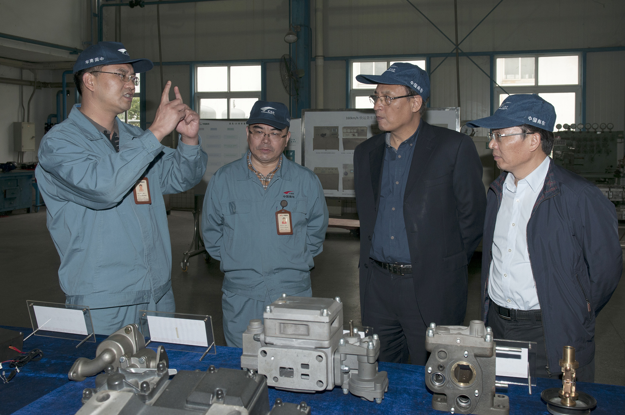 2015年11月中國中車董事長崔殿國來公司考察