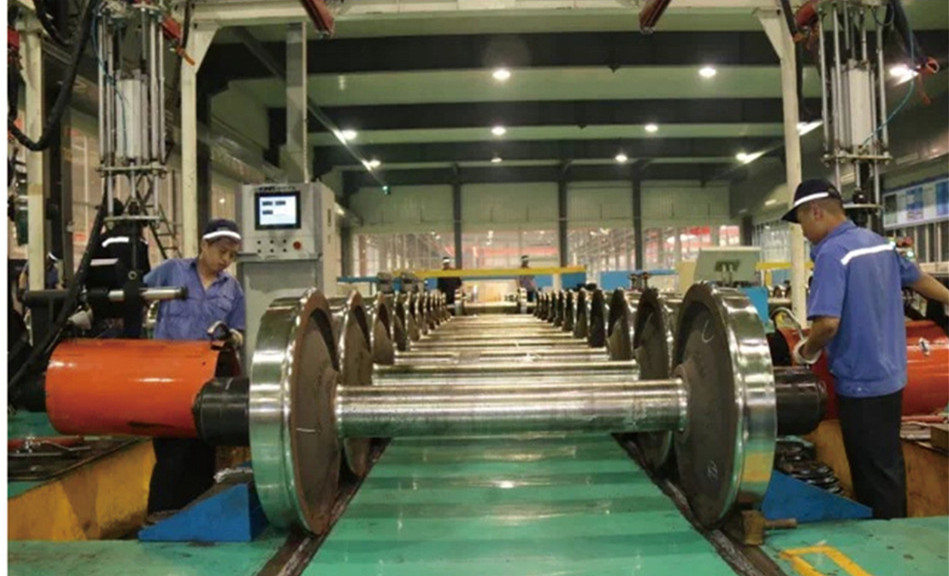 RD2/RE2/RF型軸端工位智能擰緊機