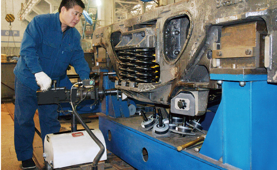 轉K2/8G/8AG型交叉杆工位智能擰緊機