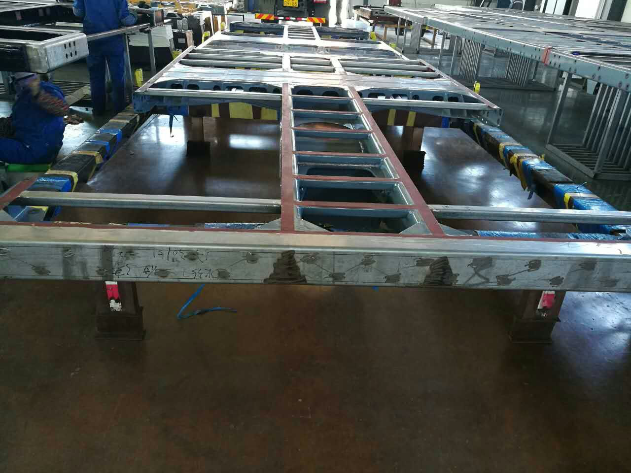 碳鋼城鐵車端底架