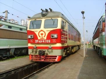 東風4DF型內燃機車