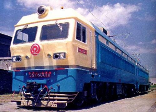 韶山4改進型電力機車