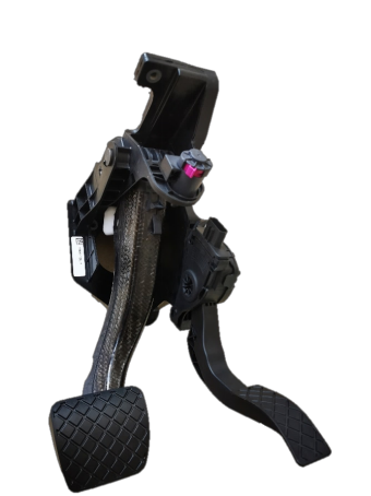 踏板模塊（複合材料）包括油門踏板