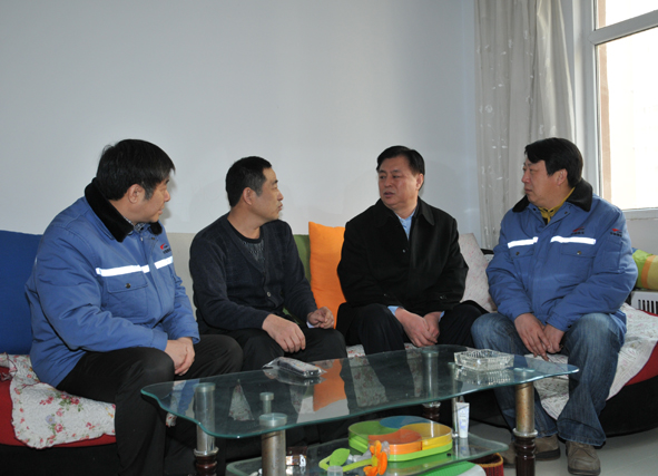 2013年1月18日，中國南車總裁劉化龍到公司慰問困難員工