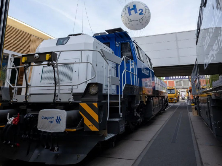 氫龍三號調車機車氫燃料電池係統