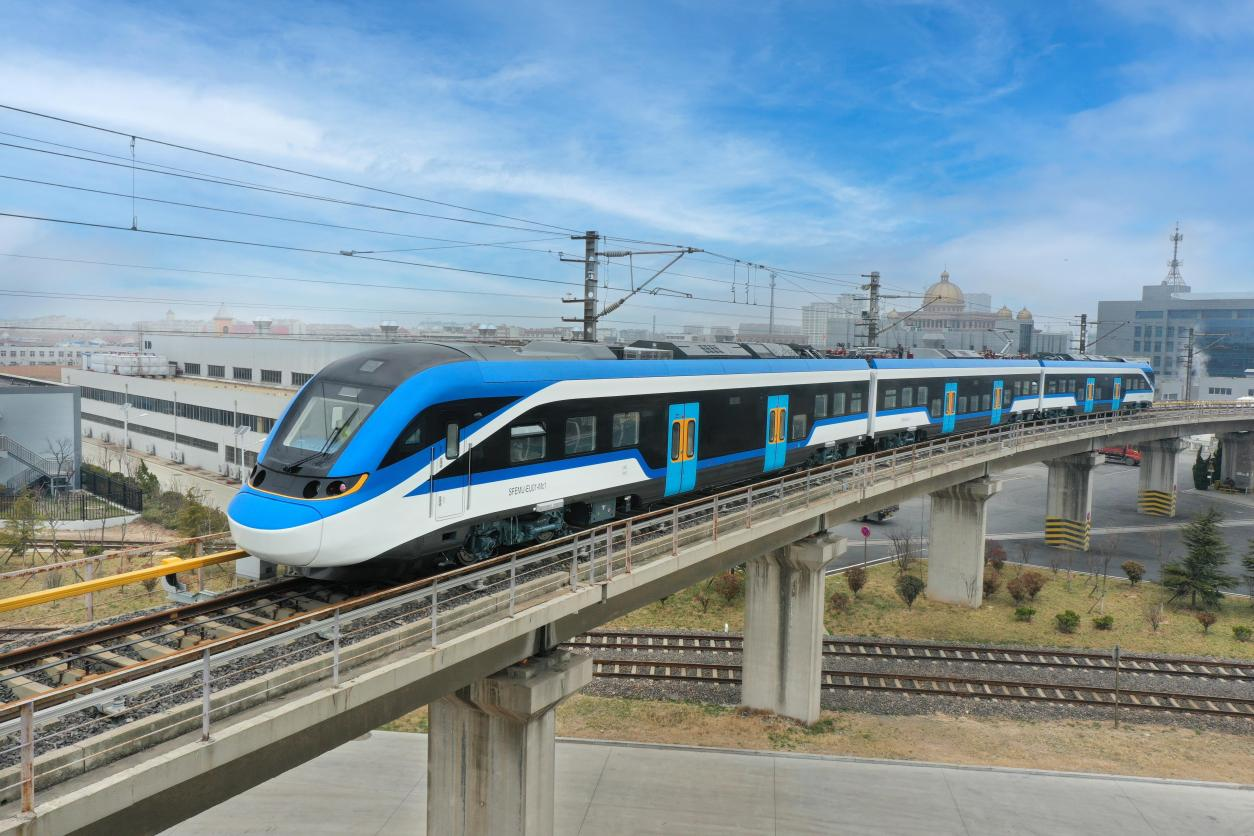 時速160公裏羅馬尼亞電動車組